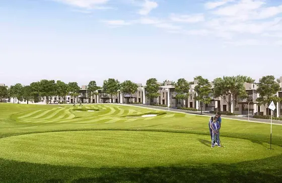 Golf green at Vaarivana with villas along the fairway